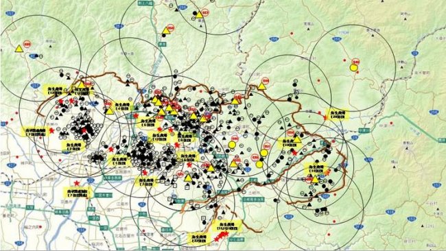 O mapa apresenta o total de javalis encontrados mortos ou capturados que são positivos à doença bem como as explorações de suínos afectadas (sublinhadas a amarelo), até ao dia 23 de Abril de 2019.