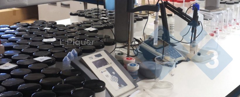 Foto 2. A composição do chorume foi analisada e foram efectuados testes in vitro para determinar as emissões potenciais de amoníaco e metano.
