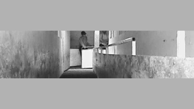 Rampa hidráulica con paso de hombre, vista desde el camión.