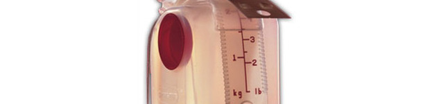 Dosificador de ração com escala de regulação em kg e lb.