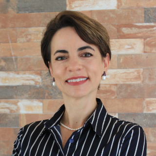 Fernanda  Almeida