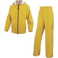 Conjunto de chuva casaco e calça. Suporte poliéster revestido a poliuretano. Conjunto de chuva casaco e calça. Suporte poliéster revestido a poliuretano.
